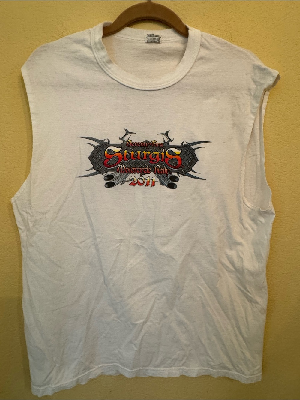 Sturgis Motorcycle Rally 2011 White Sleeveless T-shirt Size XL